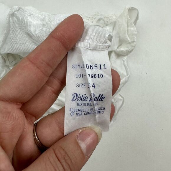 VTG Dixie Belle Lace Trim Nylon White V-Neck Camisole Tank Sz 34 (6511) 02 - Picture 5 of 6